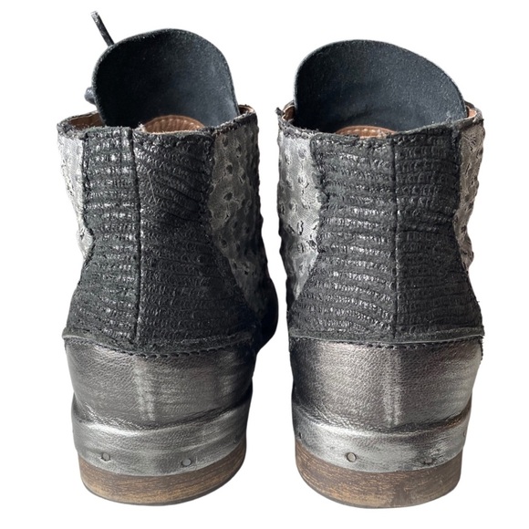 Clocharme Black Leather Ankle Boots - Picture 4 of 15